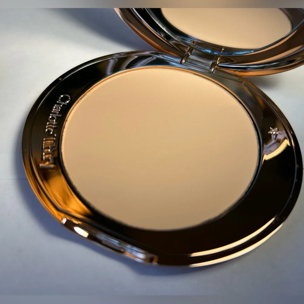 NWT🌷#2 - Charlotte Tilbury’s Airbrush Flawless Finish Blurring & Setting Powder